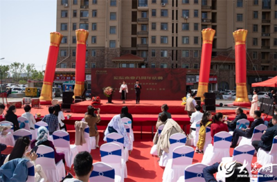 東營(yíng)宏辰木業(yè) 超膚感高定門墻柜新品發(fā)布盛典，定義家居美學(xué)新高度